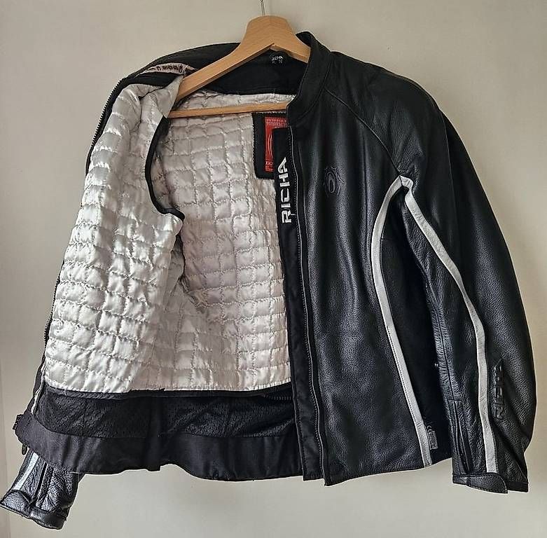 Giacche: Damen - Motorrad - Leder - Jacke – Usato da Schwarzenegg venduto da Stakro 3