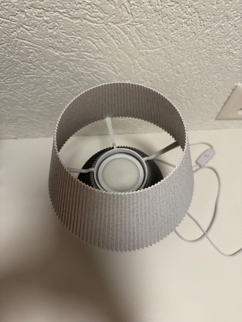 Lampade: Lampe de table /chevet avec led – Nuovo (secondo la descrizione) da Ollon VD venduto da reefguard 2