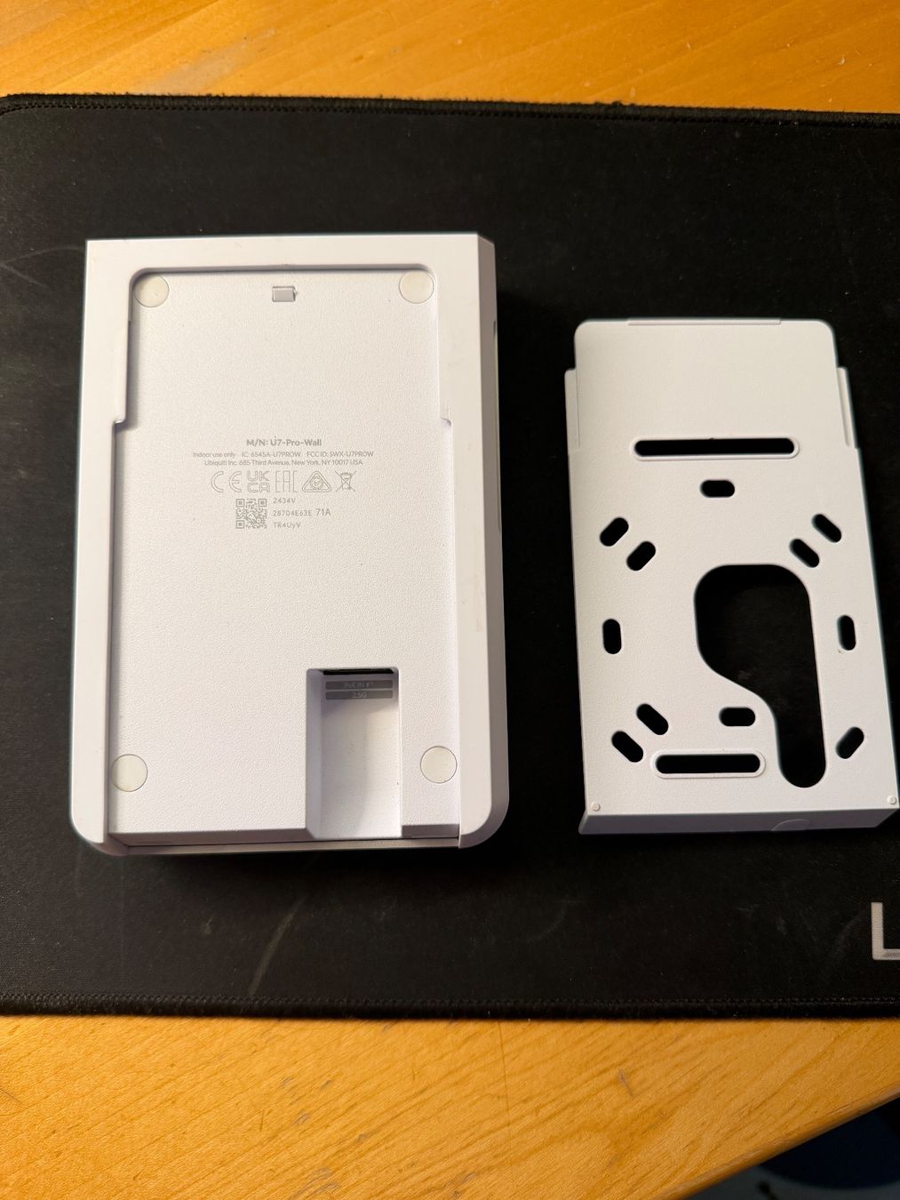 Ubiquiti WiFi: Unifi Pro 7 Wall Access Point – Usato da Niederlenz venduto da osce77 2