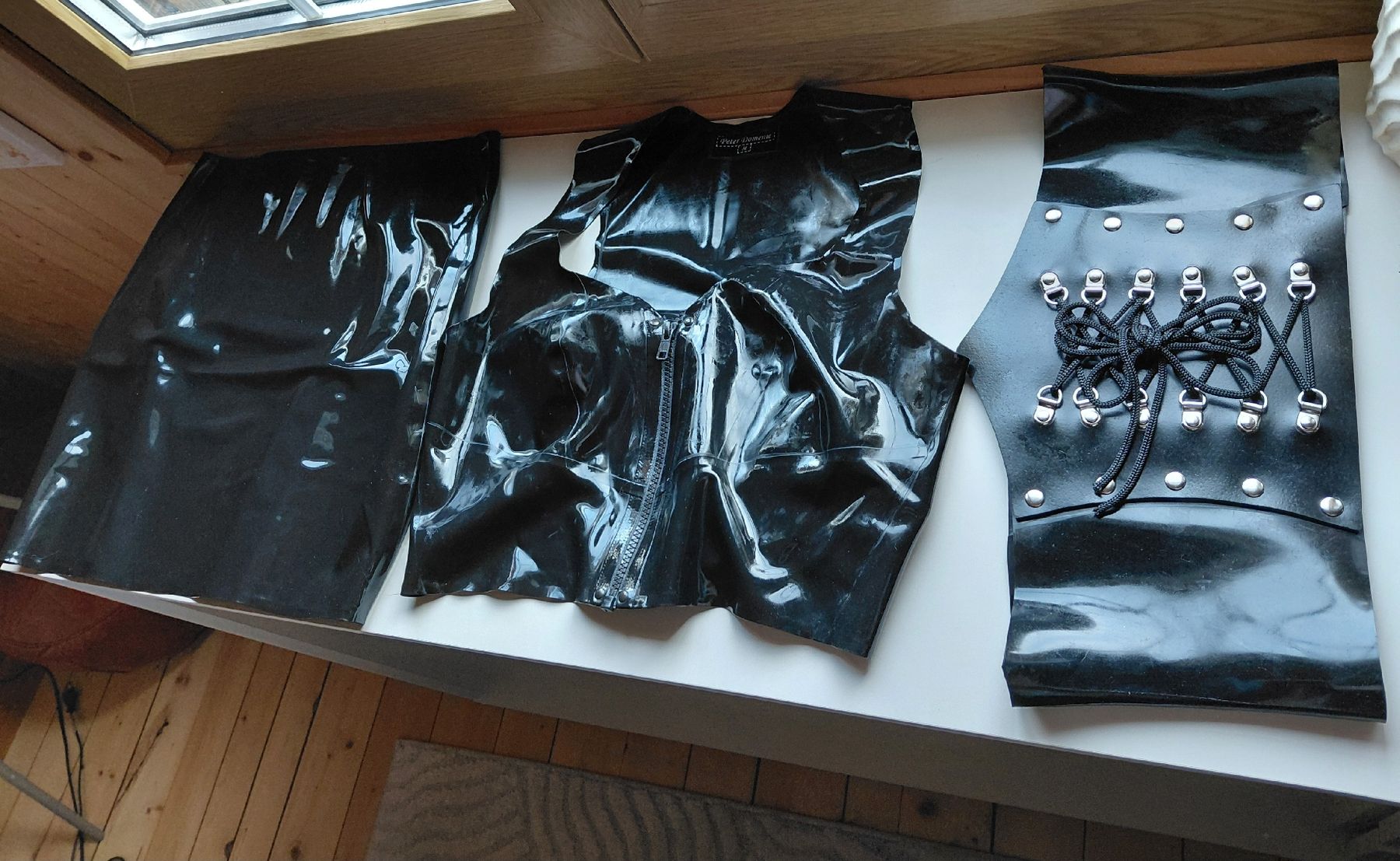 Lotti di vestiti: Latex-Set Peter Domenie Gr. M – Usato da St. Margrethenberg venduto da lte_qb5b