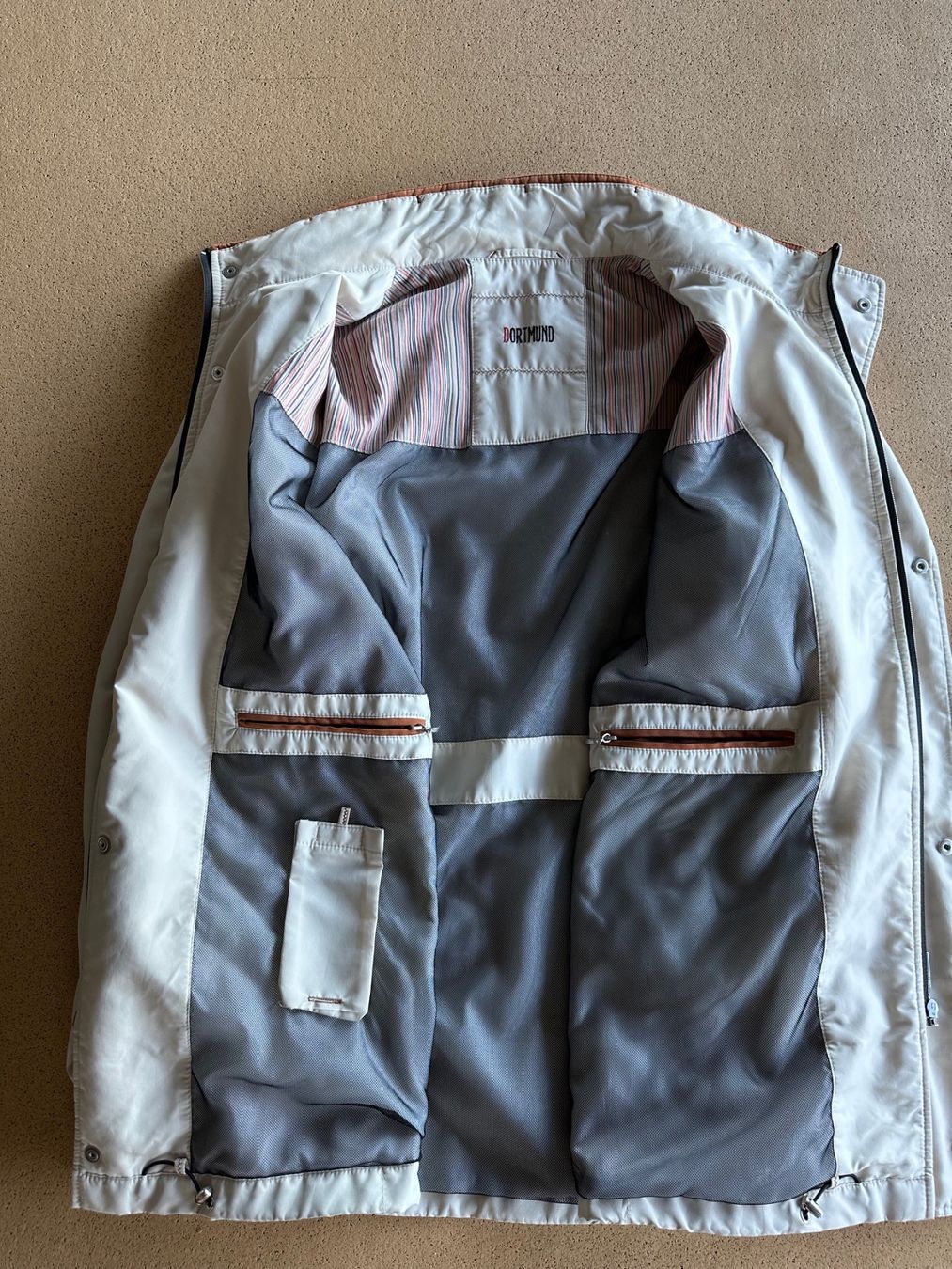 Giacche: Veste Dortmund, taille 56 – Usato da St-Gingolph venduto da GoldenKeys 1