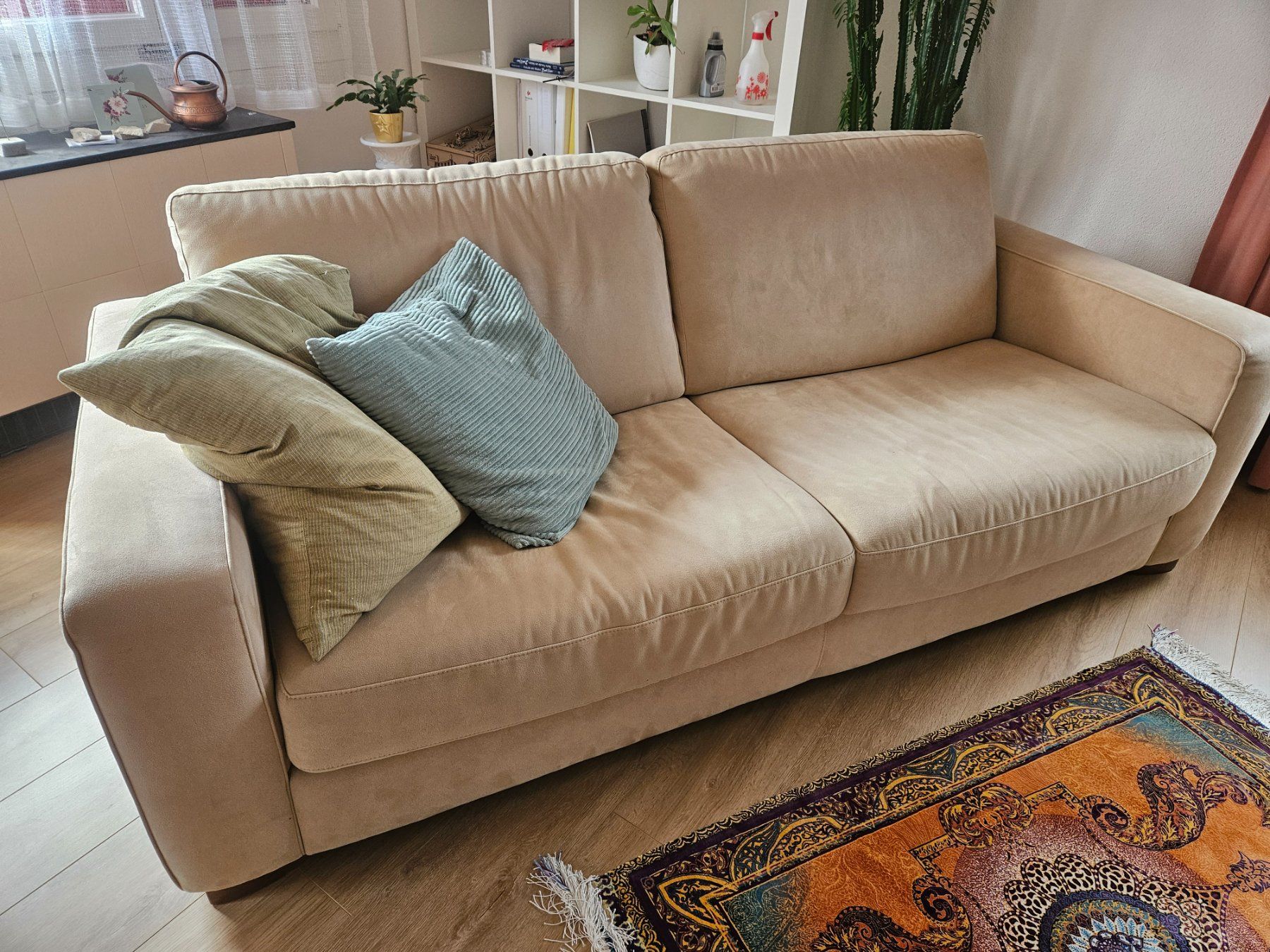 Sofas: Beiges Sofa 2.5 Sitzer, guter Zustand – Gebraucht aus Finstersee von mar_h2tk 1
