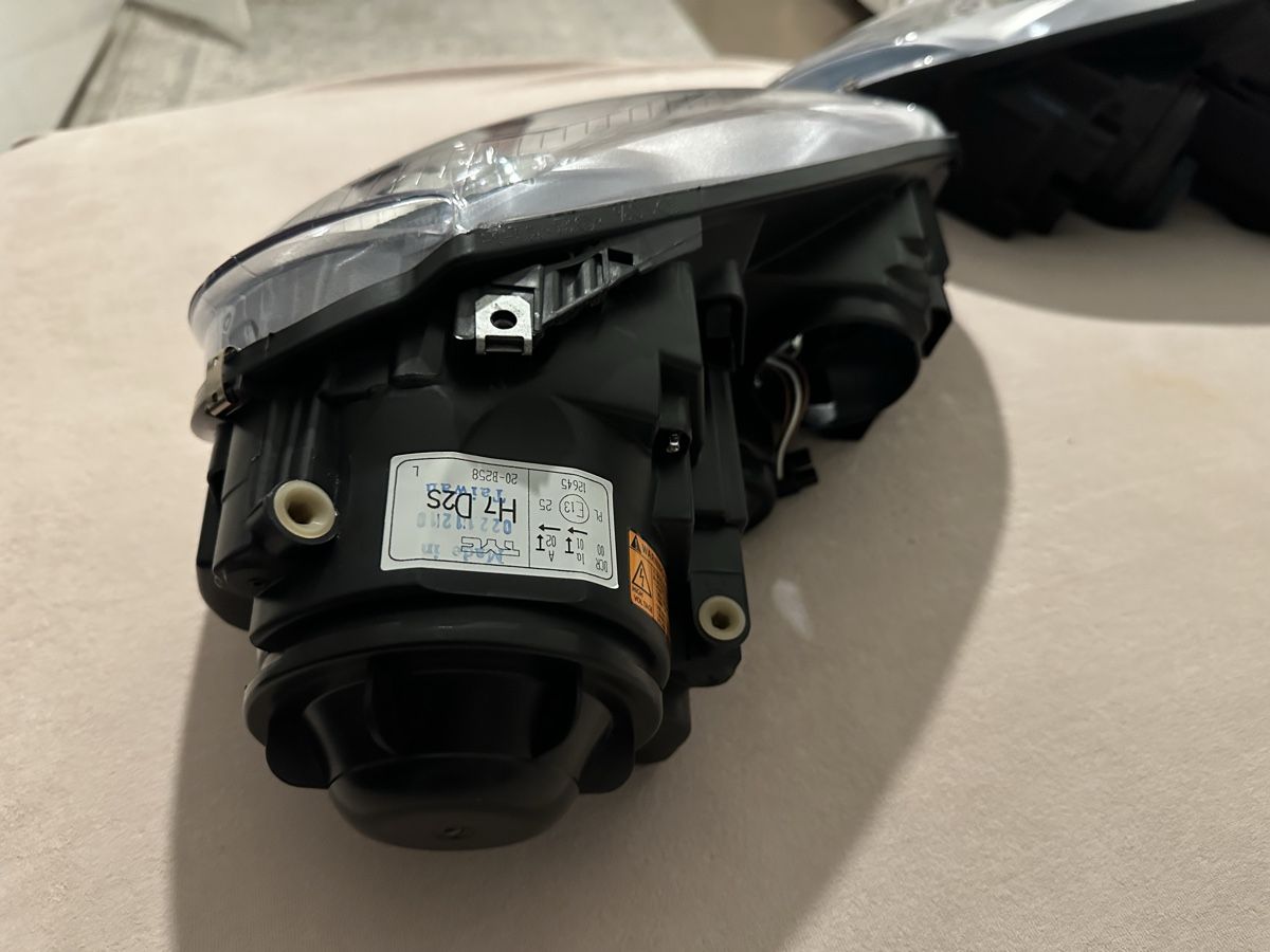 VW Fari: VW Golf 5 Scheinwerfer Links Rechts Set Gut Erhalte – Usato da Zürich venduto da ner_j6xn 3