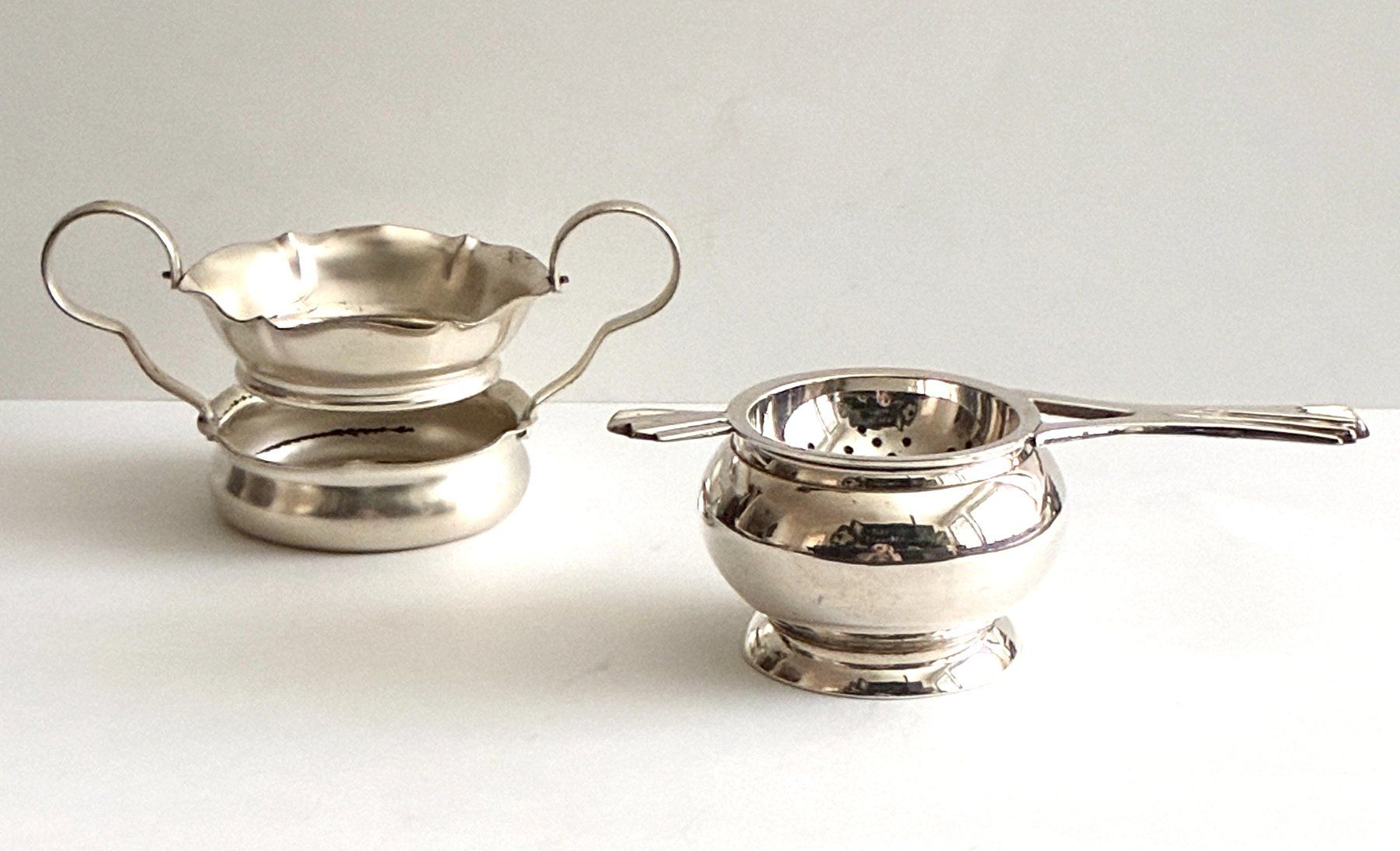 Küchengeräte: 2 versilberte Vintage Teesiebe – Gebraucht aus Kloten von Nephty