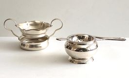 2 versilberte Vintage Teesiebe