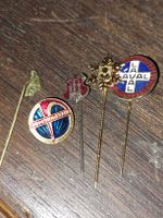 Konvolut von antiken Anstecknadeln / Pins, diverse Motive