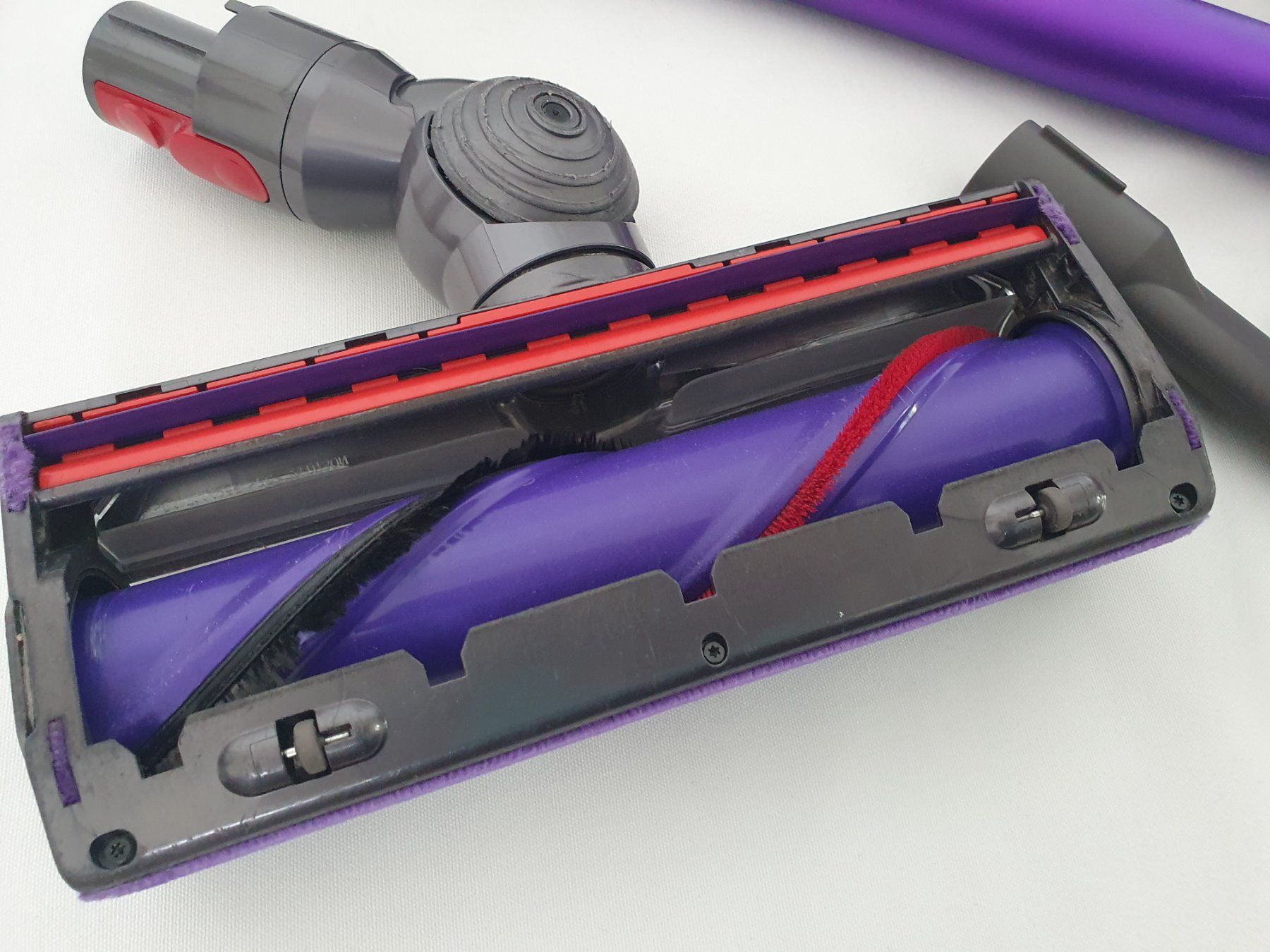Dyson Aspirateurs & Accessoires: Dyson V11 écran défectueux, d'occasion avec accessoires – Défectueux à Lausanne par Af2016 3