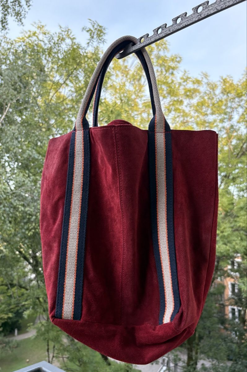 Borse da donna: Schöne Wildleder Handtasche in Weinrot – Usato da Zürich venduto da Rpapad