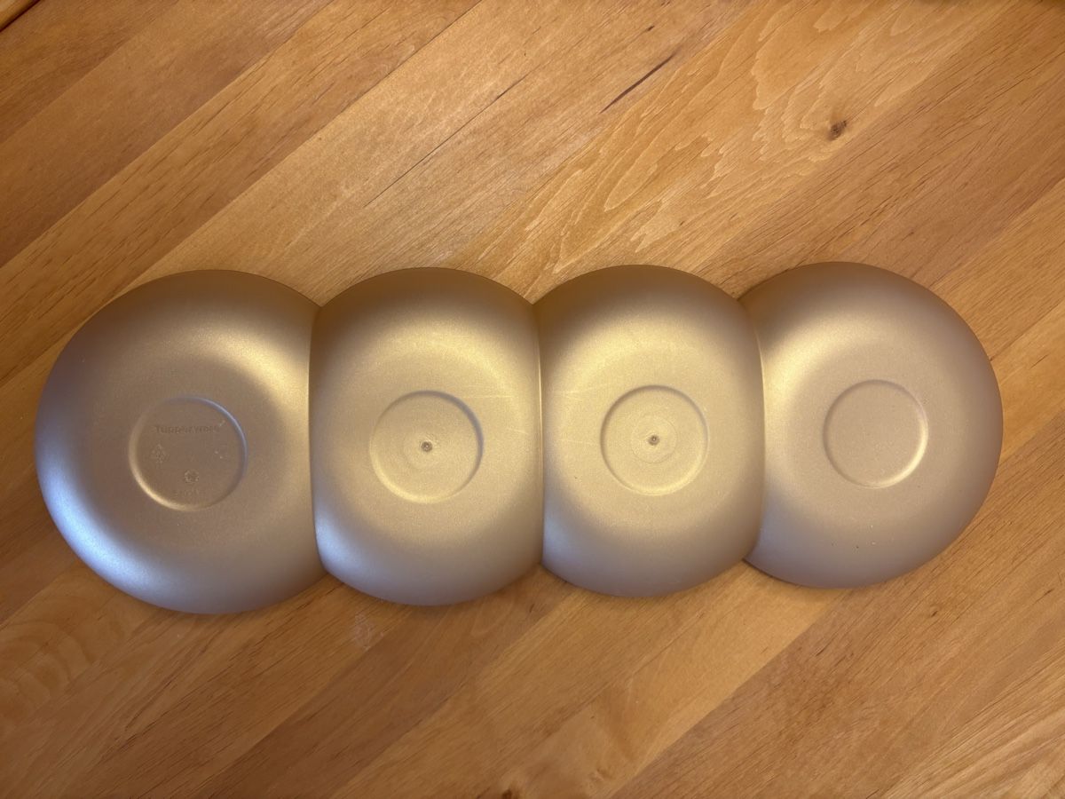 Tupperware Contenitori & Simili: Tupperware Servierperle Allegra rot gold  – Usato da Uetikon am See venduto da ansi2601 1
