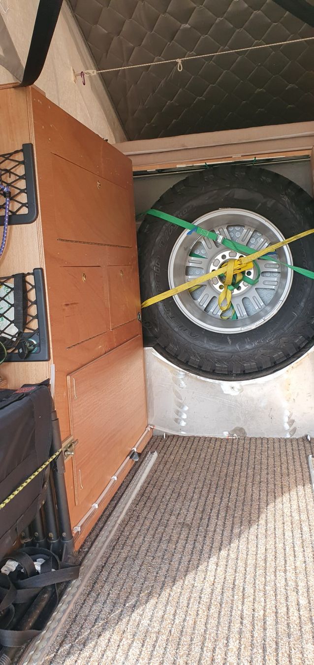Toyota Automobili: Toyota Hilux 3.0 automatico – Usato da Balerna venduto da cur_vg89 4