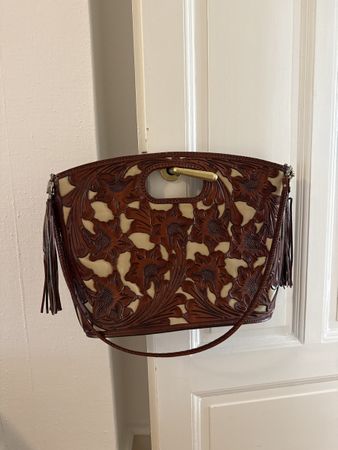 Chic leather bag 