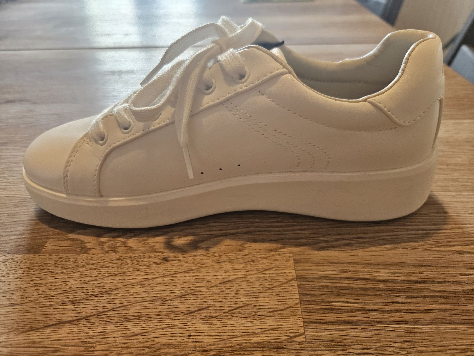 Only Scarpe da donna: Only Sneaker, Grösse 39, Neu mit Etikett – Nuovo (secondo la descrizione) da Uettligen venduto da Polarbaer8 1