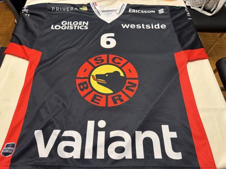 SC Bern Gameworntrikot Junioren Nummer 6 Grösse XL