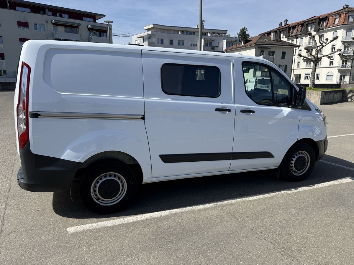 Ford Véhicules utilitaires: Lieferwagen Ford Transit Custom  – D'occasion à St. Gallen par Edi040 3