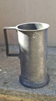 Antik C.B. Zinn Metall-Objekt Messbecher ca. 1 L