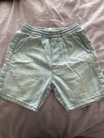 Leichte Sommer Shorts Jeans Grösse 110 ZARA 