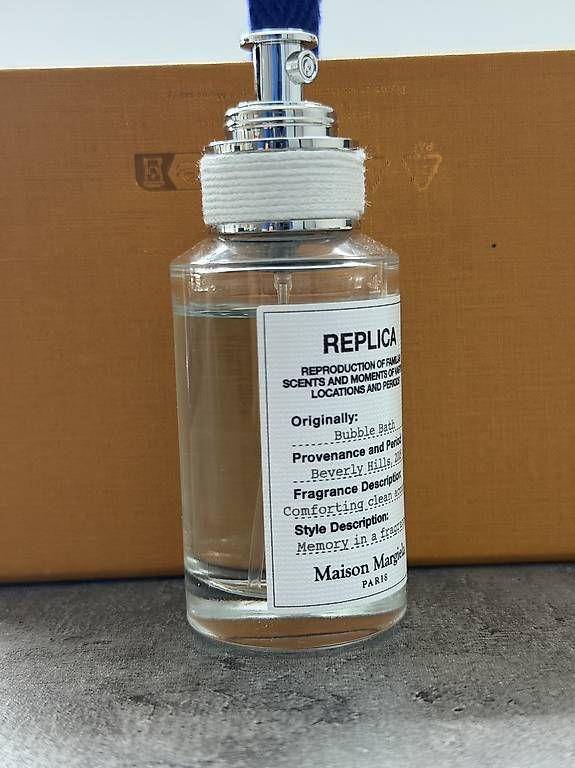 Maison Margiela Profumi & Eau de Toilette: Maison Martin Margiela Bubble Bath 30ml EDT – Usato da Grenchen venduto da servet.t 1