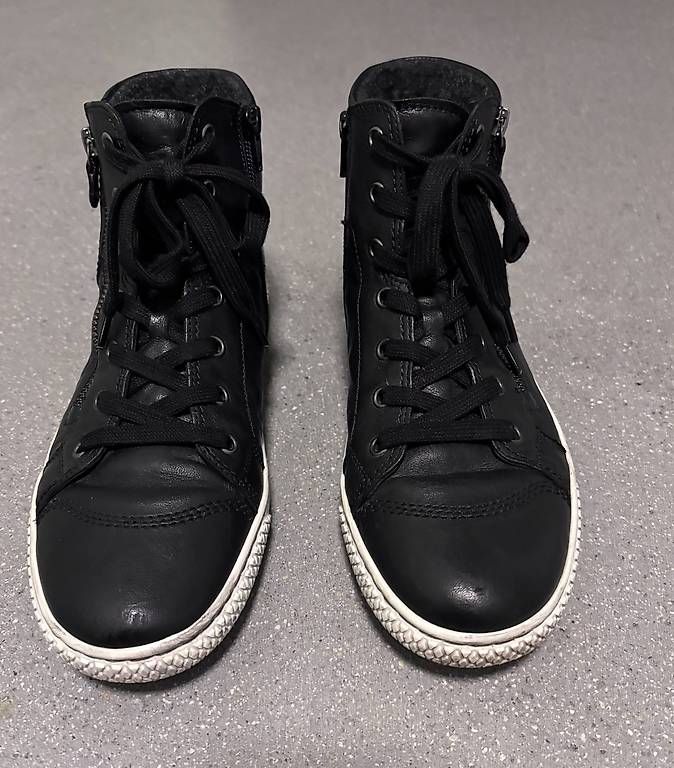 Gabor Scarpe da donna: Gabor Mid Cut Sneaker, Schwarz, Grösse 39 – Usato da Rorschacherberg venduto da Kpas