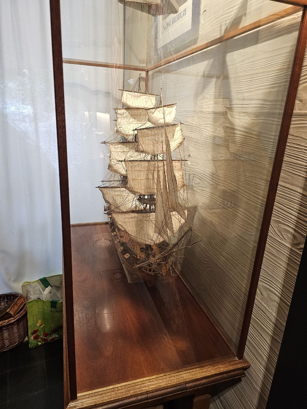 Kits de montage: Superbe maquette de bateaux en teck – D'occasion à Petit-Lancy par ericgenton 1