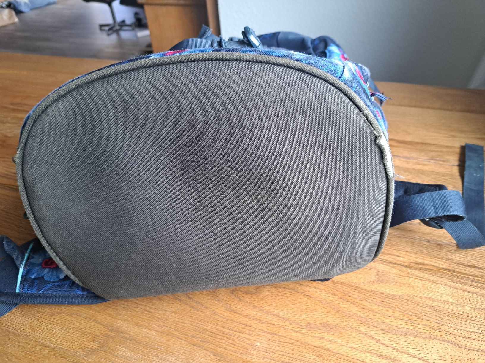 Satch Borse & Zaini: Schulrucksack Satch blau mit Blumenmuster gebraucht – Usato da Frutigen venduto da FranziskaEckert84 5