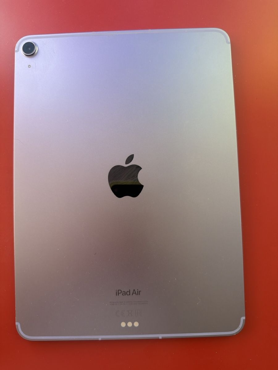 Apple Tablet PC: Apple iPad Air M 256 GB Wifi und Cellular TOP – Gebraucht aus Biberist von Moma7 1