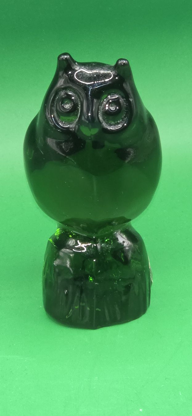 Figuren: Raijmyre Sweden Glas Figur Eule Grün – Gebraucht aus Zürich von Daniela51