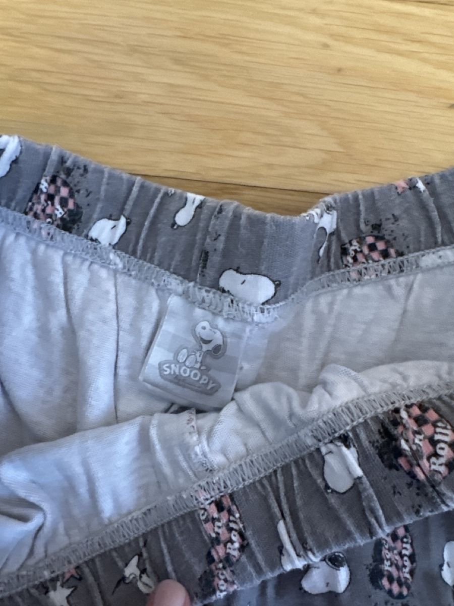 Pantaloni: Snoopy Sommer Shorts, Gr. 176, Grau – Usato da Thun venduto da Vans_98 1