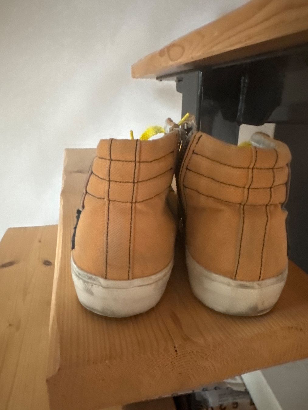 Golden Goose Scarpe da uomo: Sneakers – Usato da Buttes venduto da Dayos 2