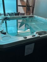 Jacuzzi professionnel 7 places