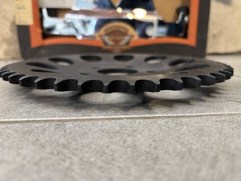 Tutti i ricambio per moto: Harley Zahnkranz  Jg.73-99 48Z 1/2" Offset  – Usato da Bassersdorf venduto da hotrod32 1