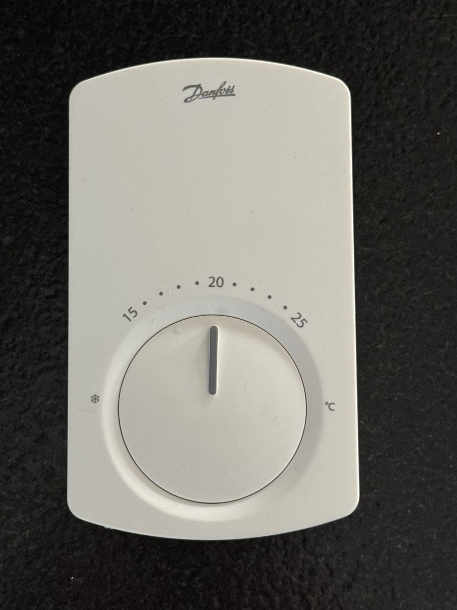 Danfoss Altro per la casa: Danfoss Raumthermostat CF-RS – Usato da Lengnau AG venduto da tom_rey