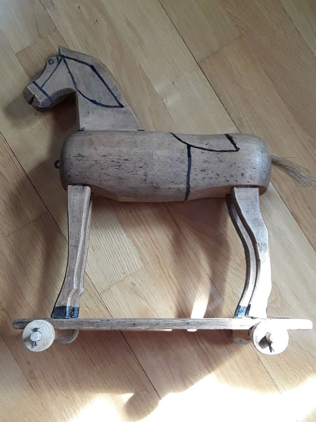 Spielzeuge: Antikes Holz Spielzeugpferd – Gebraucht aus Zürich von sanwit 3