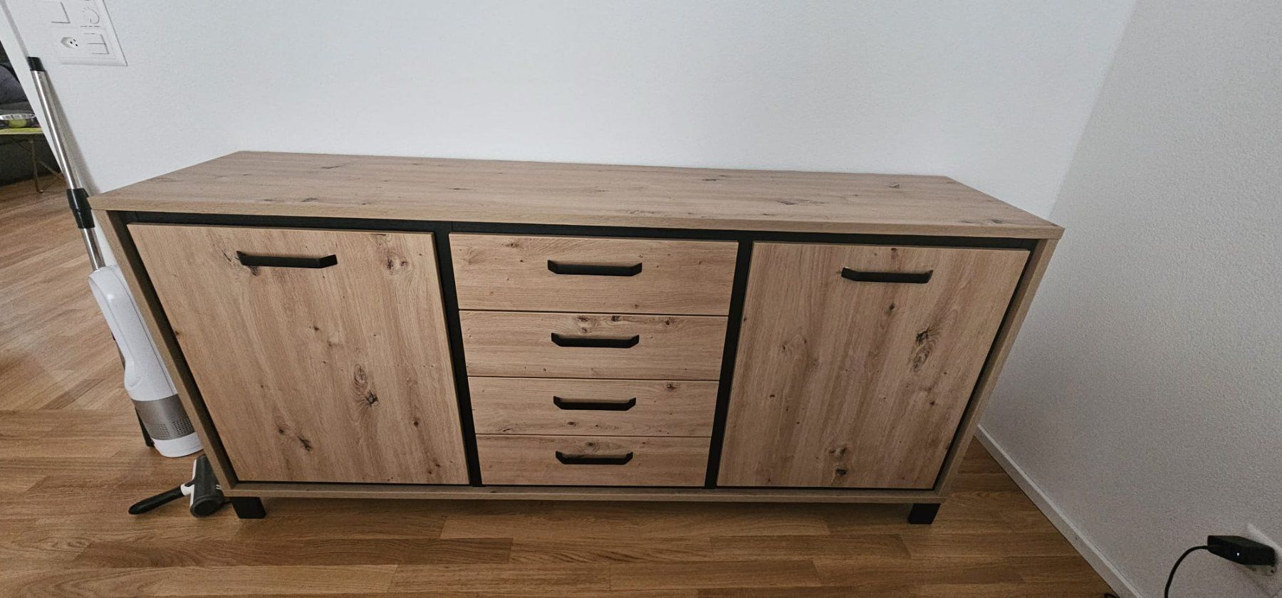 Commodes: Sideboard / Kommode Eiche-Optik Industrial 180 cm – D'occasion à Aadorf par elrale