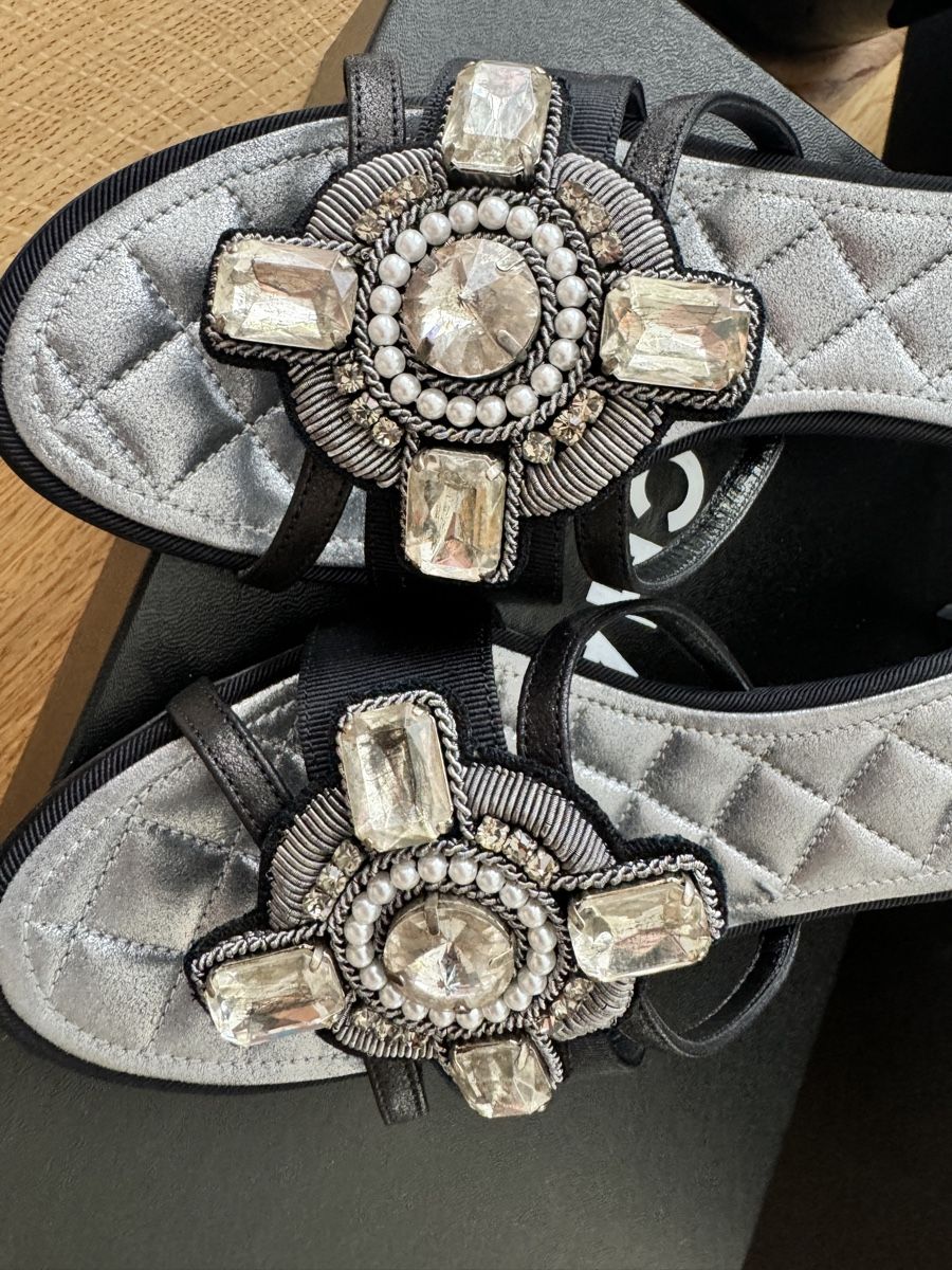Chanel Damenschuhe: Chanel Pantolette schwarz Satin / Rips – Neu (gemäss Beschreibung) aus Wallisellen von Corinne.- 2