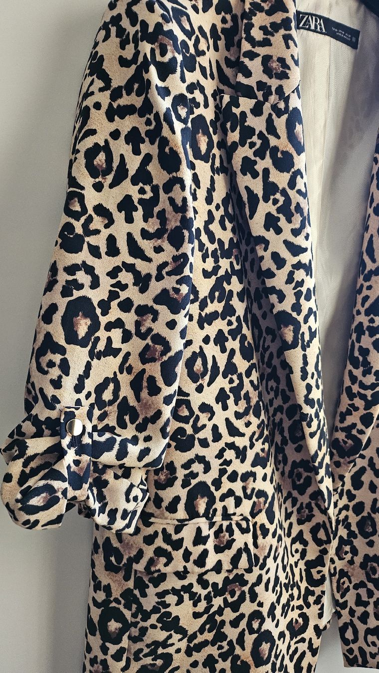 Zara Giacche: Zara Blazer Leoprint Gr. XL - ein echter Hingucker! – Nuovo (secondo la descrizione) da Bülach venduto da ane_yn2b 3
