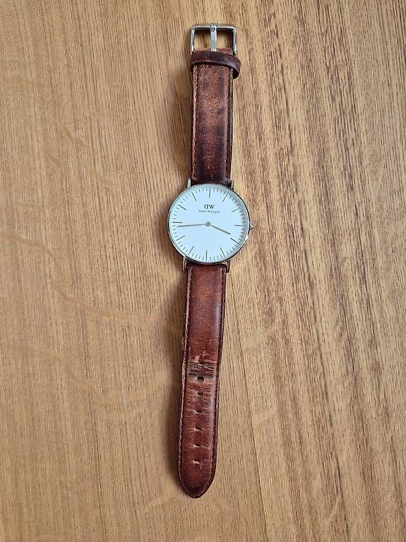 Orologi: Daniel Wellington Uhr Classic – Usato da Kriens venduto da Rina456