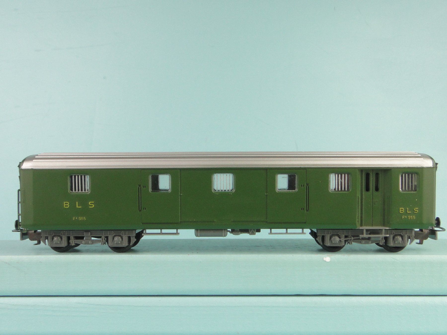 Kleinbahn Modellini di ferrovie: Kleinbahn 382 BLS Gepäckwagen – Usato da Bülach venduto da cann11 2