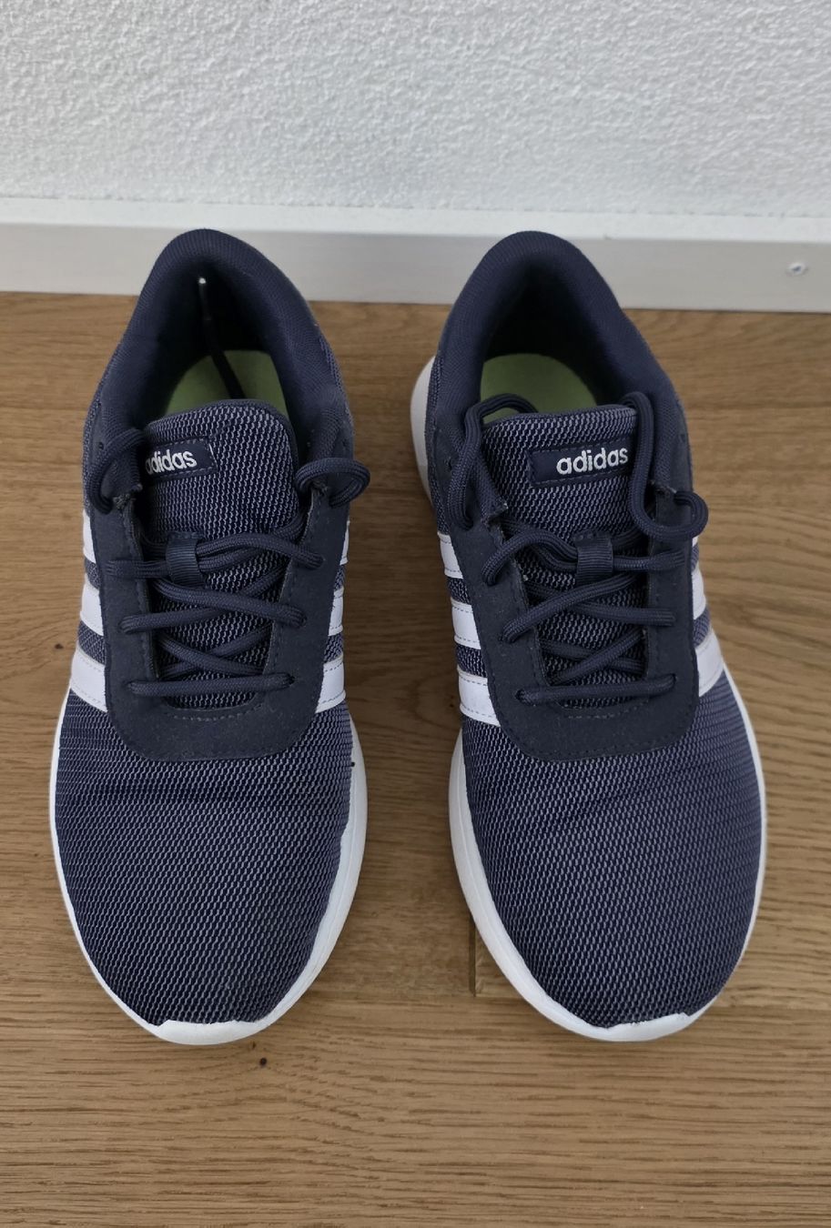 Adidas Herrenschuhe: Adidas Schuhe 36 2/3 – Gebraucht aus Spiez von gbr-stu