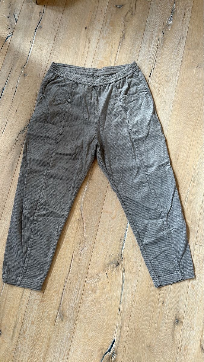 Pantaloni: Cordhose der Marke Transit – Usato da Engelberg venduto da ejierfaijs