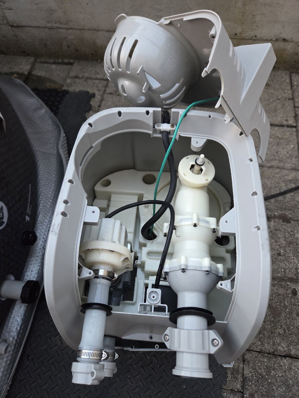 Whirlpool: Whirlpool – Gebraucht aus Wetzikon ZH von Chanchi 2