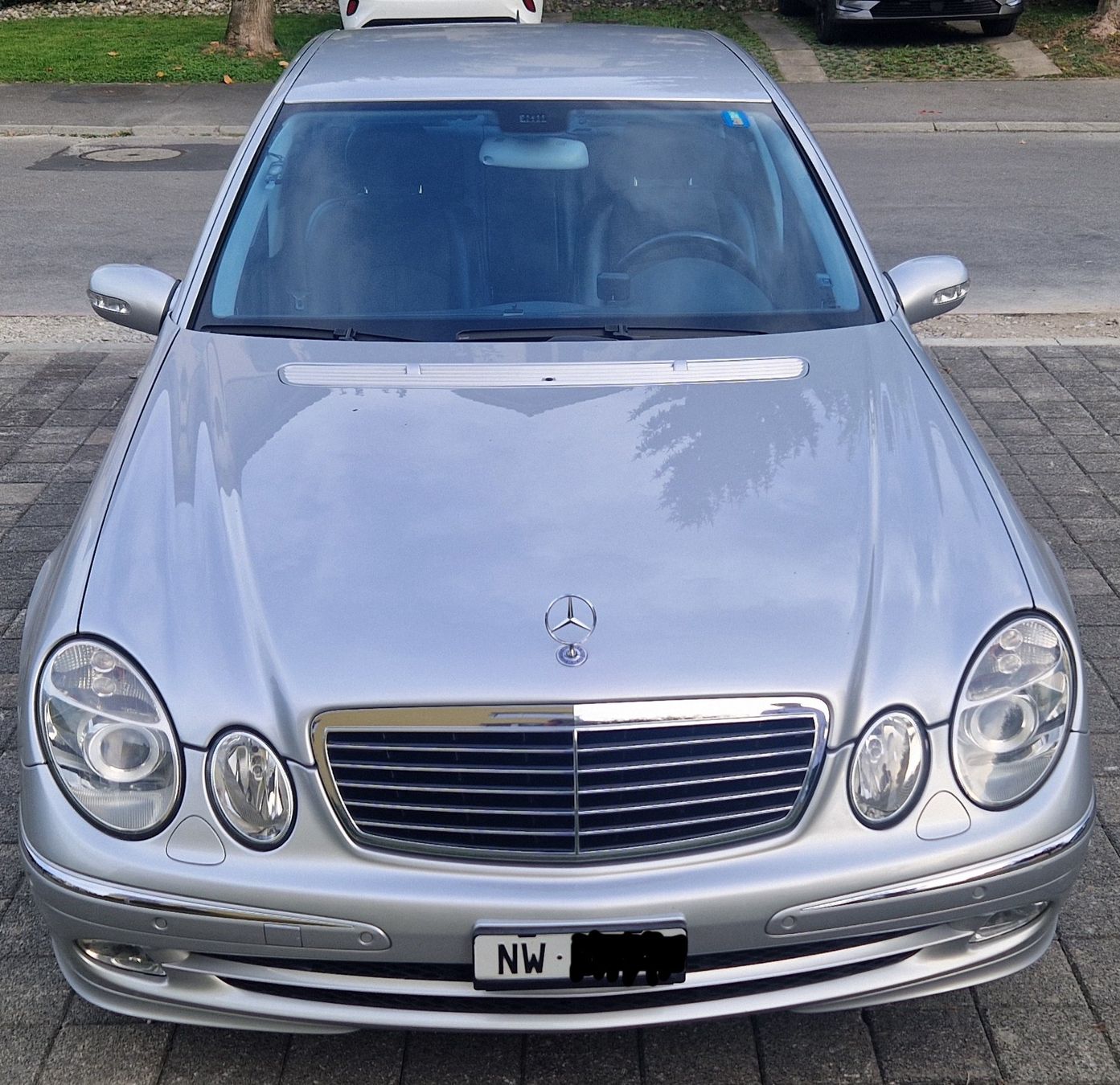 Mercedes-Benz Autos: Mercedes Benz E320 V6 – Gebraucht aus Stans von Stockema 1