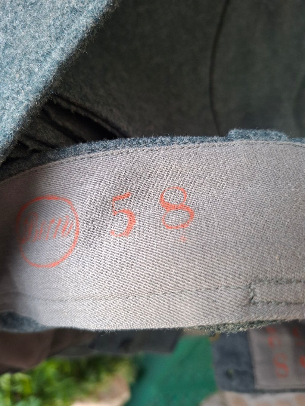 Armée suisse Uniformes: Militäruniform inkl. Mütze – D'occasion à Arisdorf par Schnautz02 1