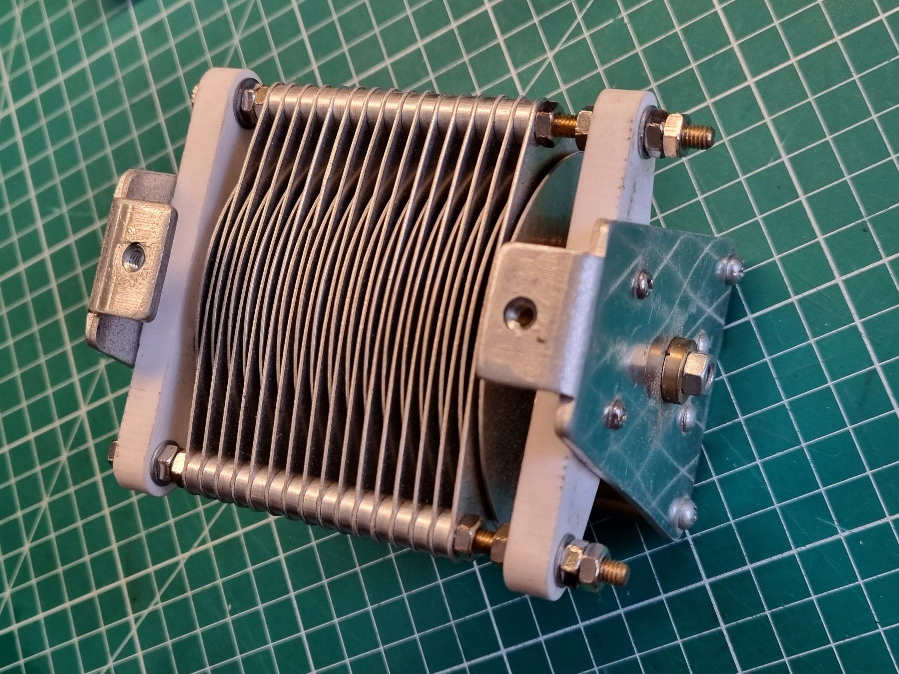 Composants électroniques: Luft Drehkondensator 20-500pF / 1000V – D'occasion à Muri AG par Dongle0 3