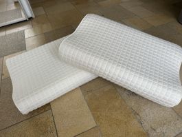 Kopfkissen Ergonomisch  2stk. + 3x passende Bezüge