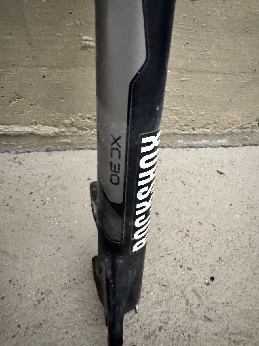 Rockshox Pezzi di ricambio: RockShox XC30 Federgabel – Difettoso da Maienfeld venduto da AGueraslan 1