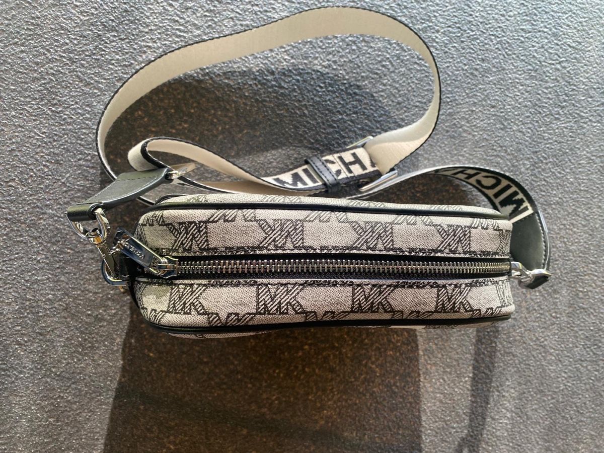 Michael Kors Borse da donna: Michael Kors Umhängetasche – Nuovo (secondo la descrizione) da Dietikon venduto da na_129 1