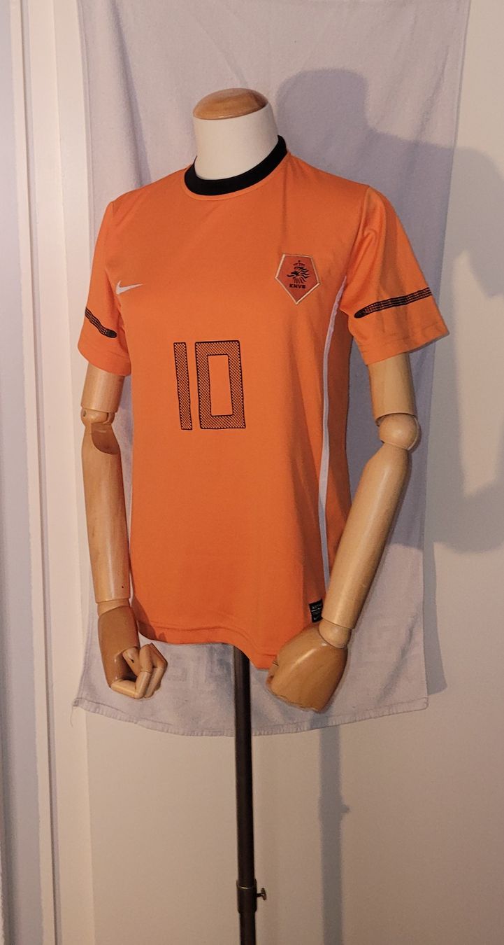 Nike Canottiere & Pantaloni: Niederlande Sneijder Trikot – Usato da Solothurn venduto da tingel_t 1