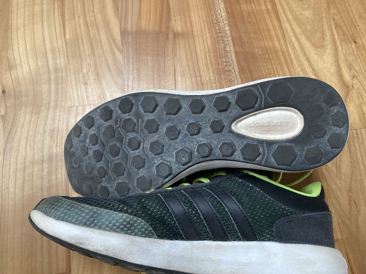 Adidas Schuhe für Jungen: Turnschuhe Adidas Cloudfoam Race, Grösse 38 – Gebraucht aus Basel von lxbsl 2