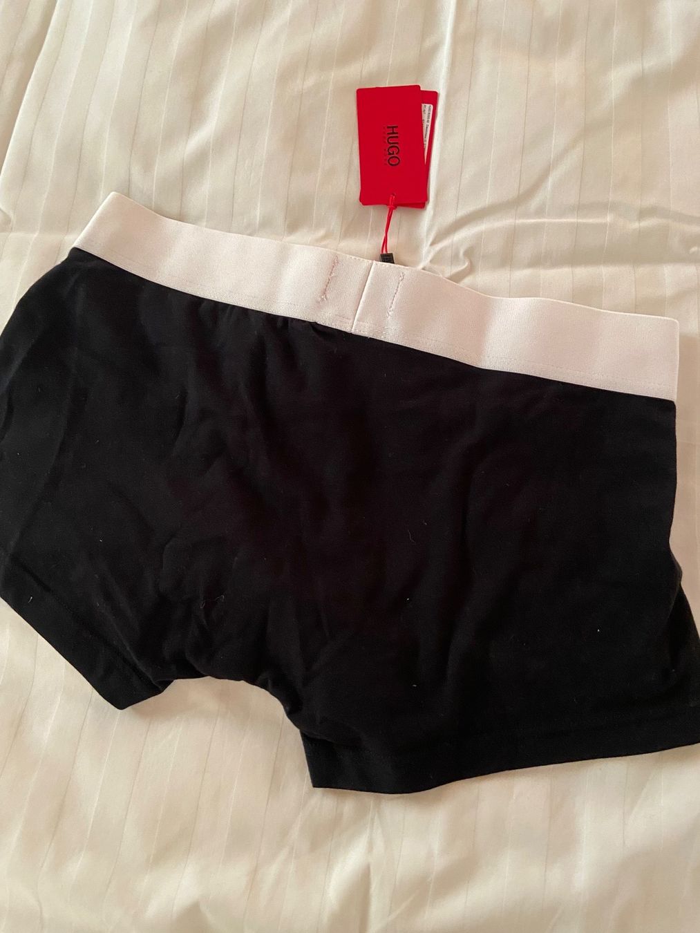 Hugo Boss Unterwäsche: 2 Nuovi boxer Hugo Boss mis.M – Neu (gemäss Beschreibung) aus Davesco-Soragno von dvf_7h6d 1