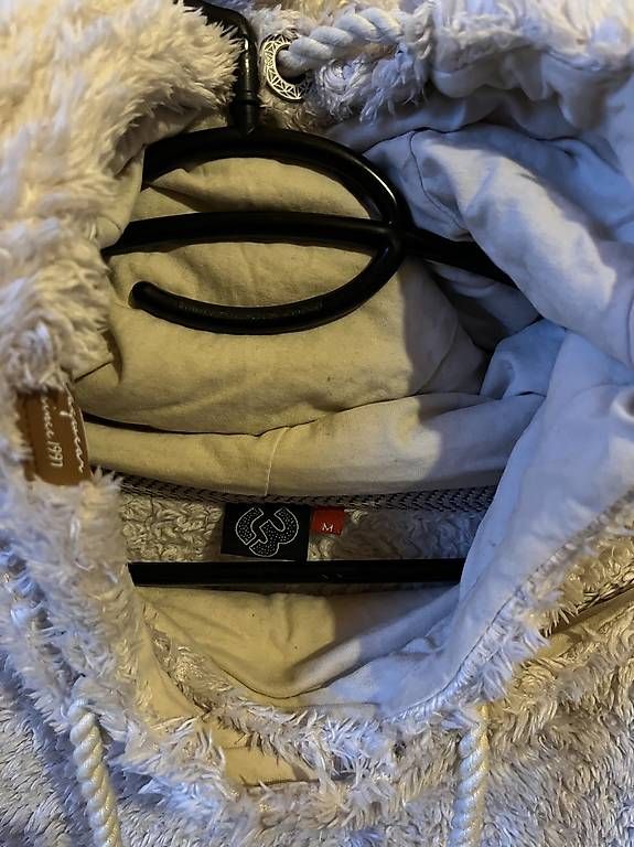 Maglioni & Felpe: Plüschpullover Ragwear M – Usato da Bern venduto da Ginocchi 1